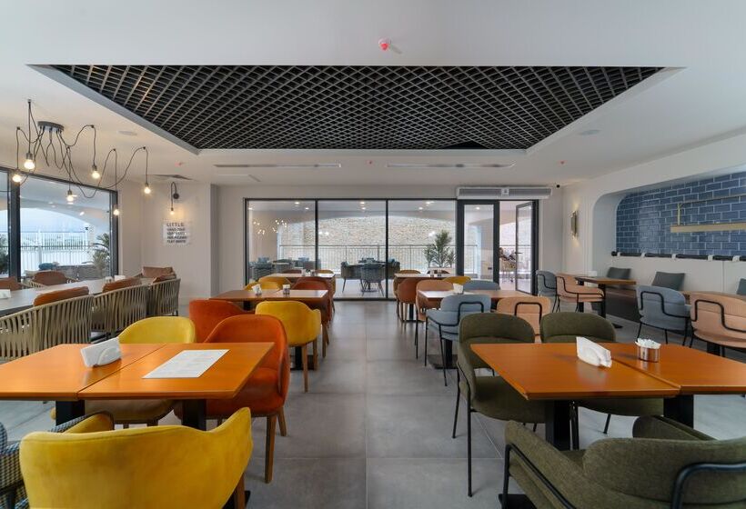 Arcanus Hotels Trendline Side