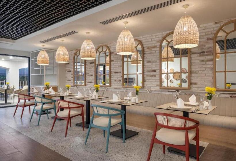 Arcanus Hotels Trendline Side