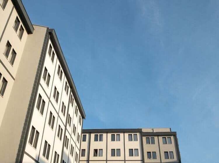تختخواب و صبحانه Kumru Suitesseda Pansi̇yon