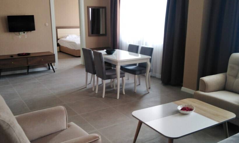 تختخواب و صبحانه Kumru Suitesseda Pansi̇yon