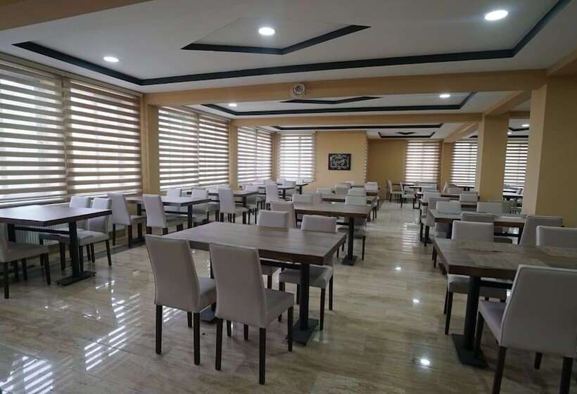 تختخواب و صبحانه Kumru Suitesseda Pansi̇yon