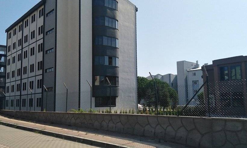 تختخواب و صبحانه Kumru Suitesseda Pansi̇yon