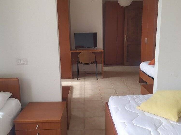 Room In B&b   Note Di Stelle Resort A Marrubiu