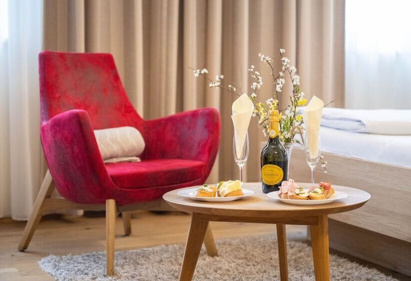 تختخواب و صبحانه Pm Premiumapart Strassgang