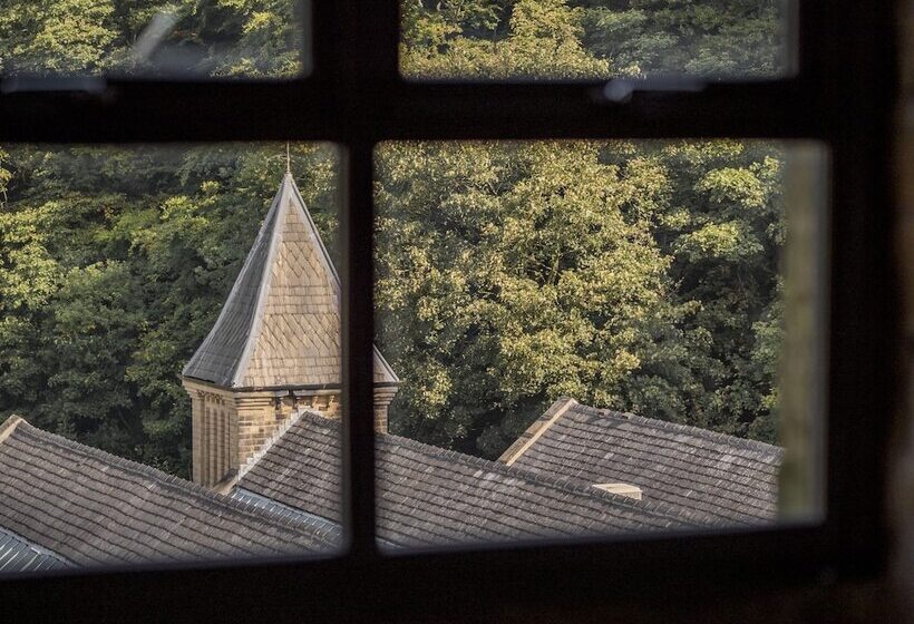 Bowers Mill Apart