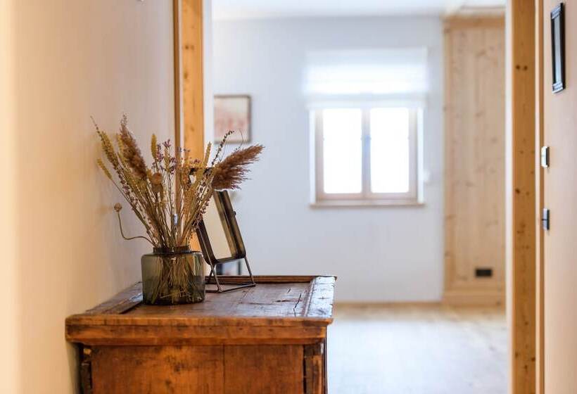 Chalet Silver Fox