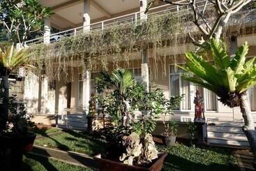 Gunza Bed And Breakfast