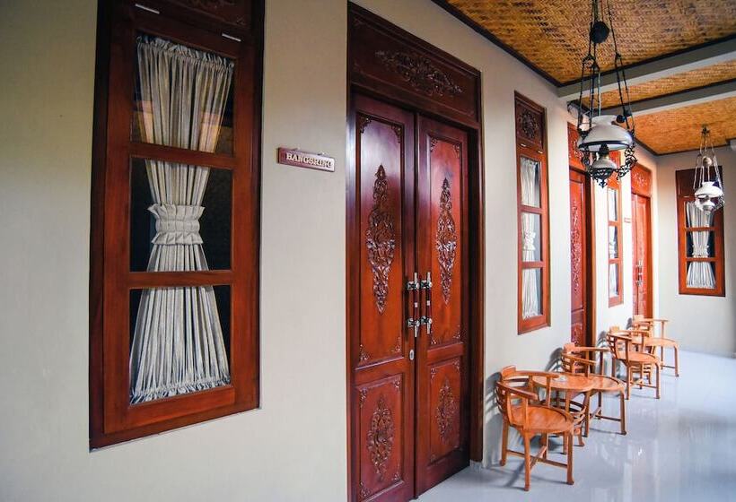 مسافرخانه Ndalem Mataram