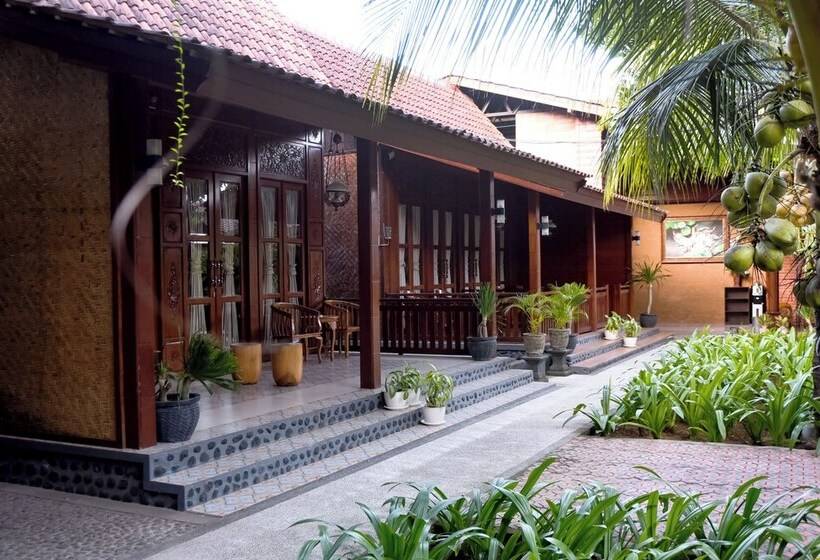 مسافرخانه Ndalem Mataram