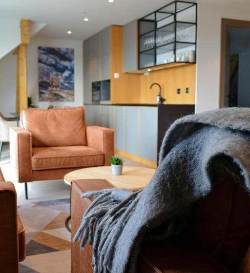 هتل Andenes Suite