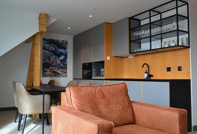 هتل Andenes Suite