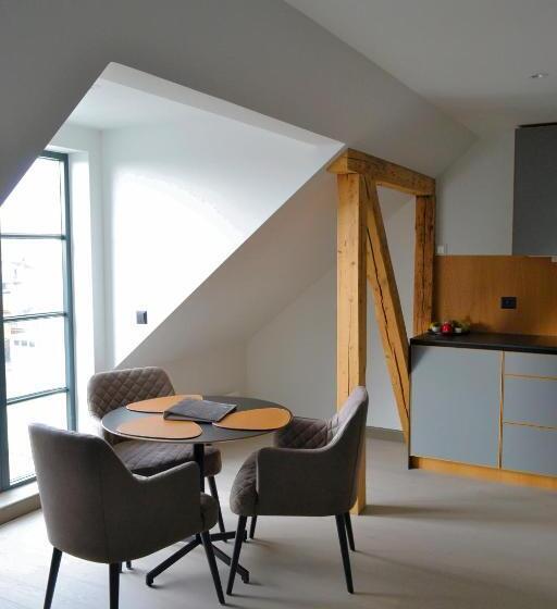 هتل Andenes Suite