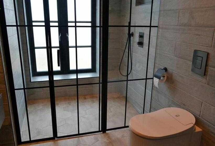 هتل Andenes Suite