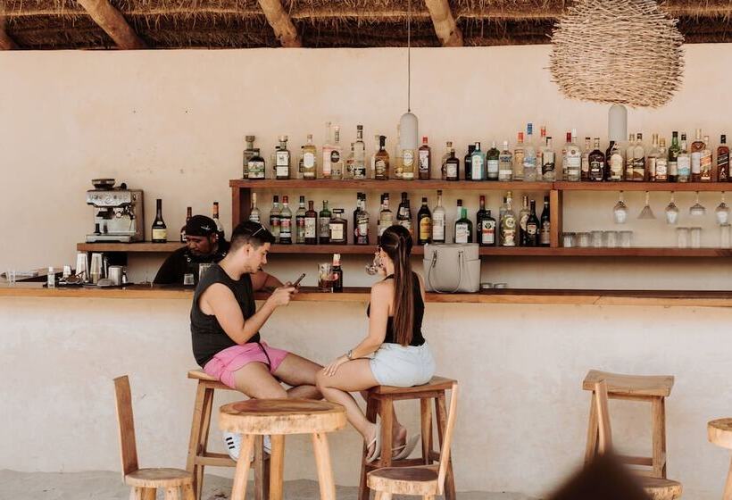 فندق Casa Ku   Adults Only