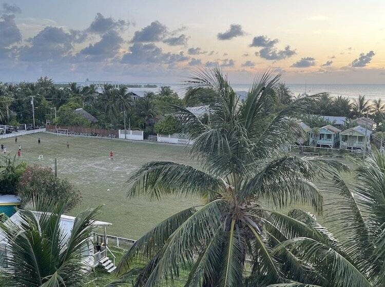 בית מלון כפרי Caye Caulker Beach