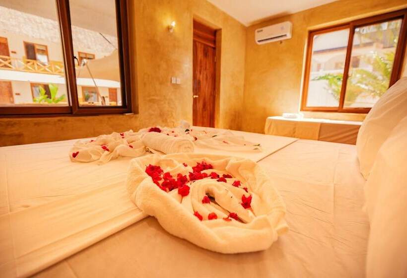 هتل Mayai Ocean Resort