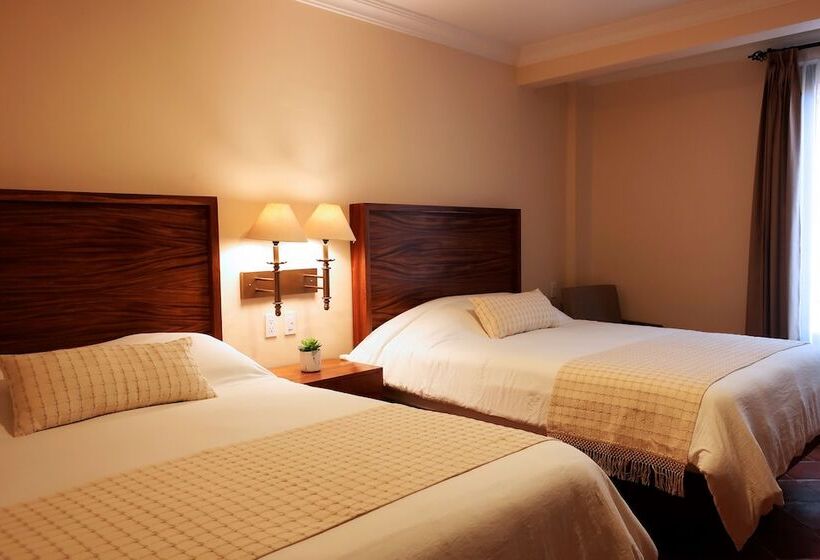 فندق Paseo Santiago