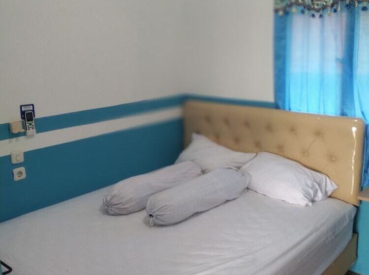 Отель Penginapan Banyu Biruku