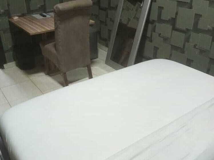 هتل Sky Suites
