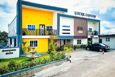 Lovek Condos