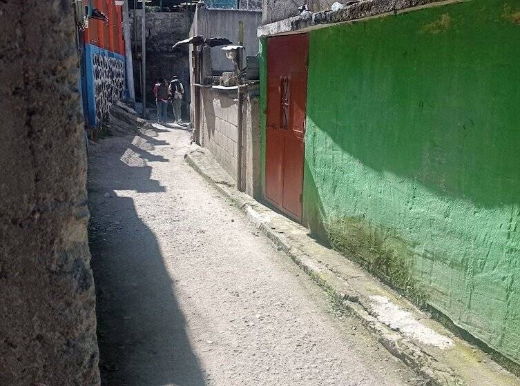 پانسیون Hostal Casa Zope