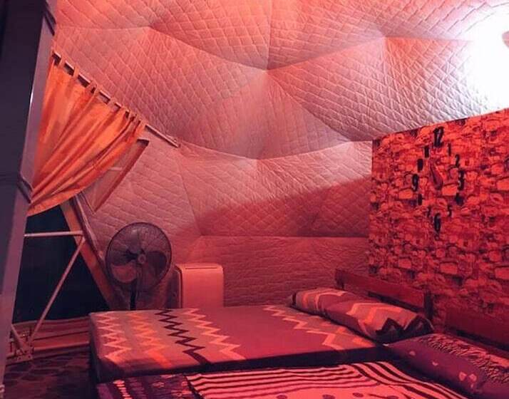 پانسیون Liwa Liw Beach Villas & Dome Glamping