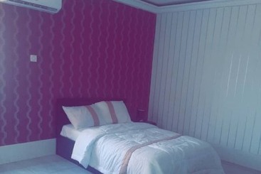 پانسیون Maxjen Haven Guest House