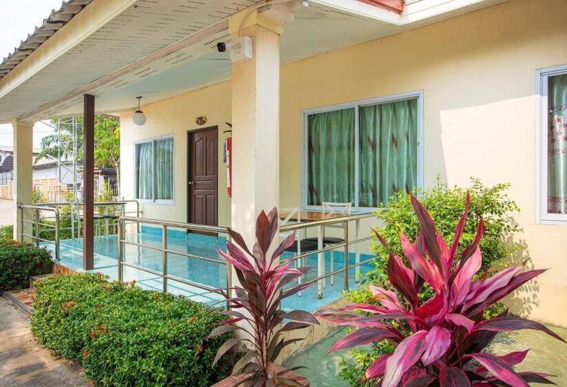 پانسیون Pennaung Resort