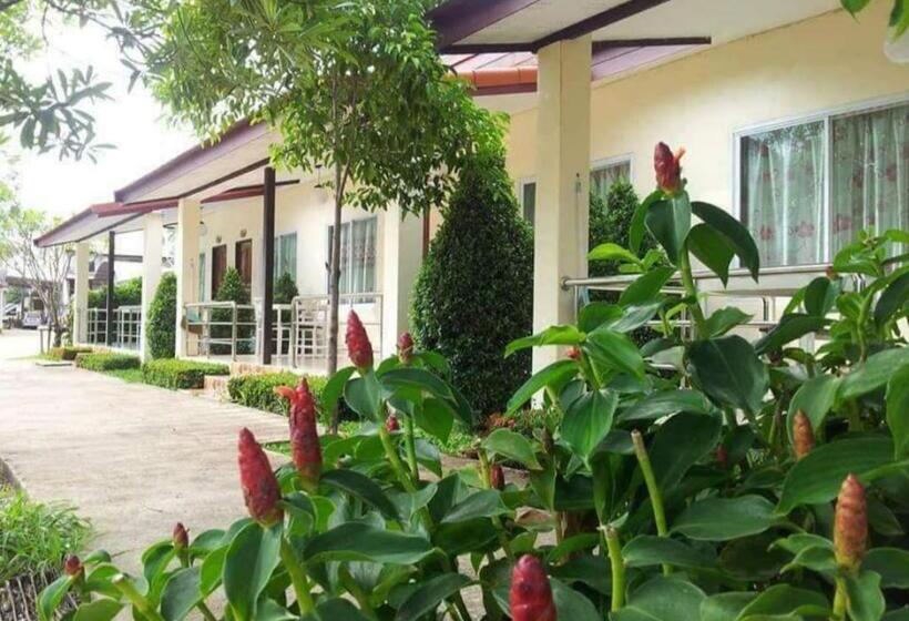 پانسیون Pennaung Resort
