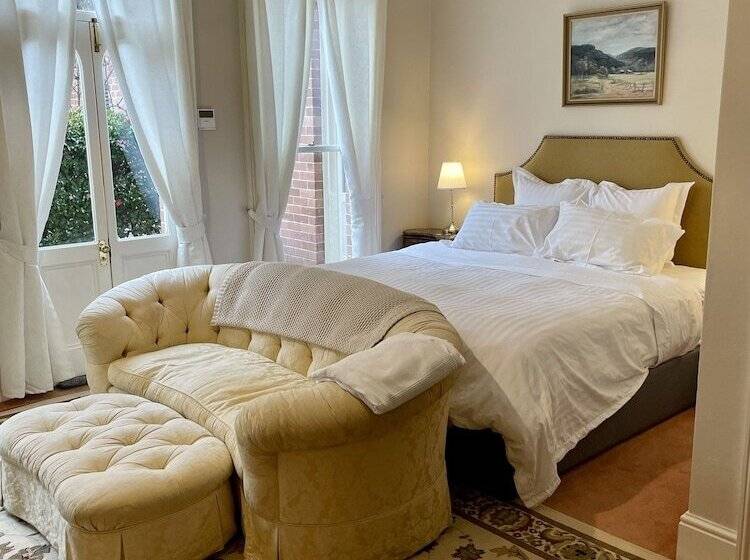 פנסיון Rowan Brae Historic Guest House