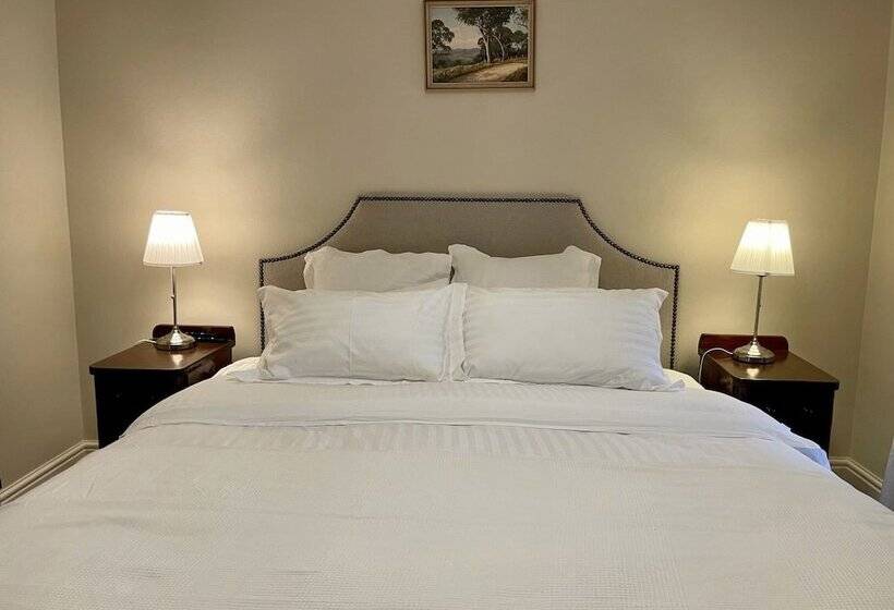 פנסיון Rowan Brae Historic Guest House