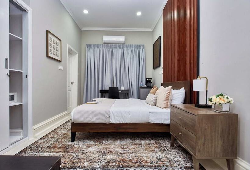 פנסיון The Mayflower Inn