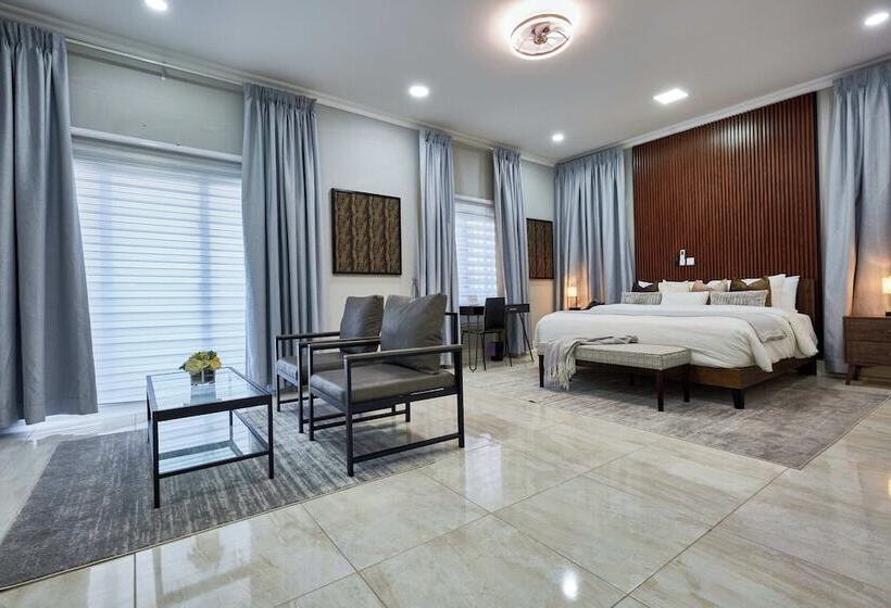 פנסיון The Mayflower Inn