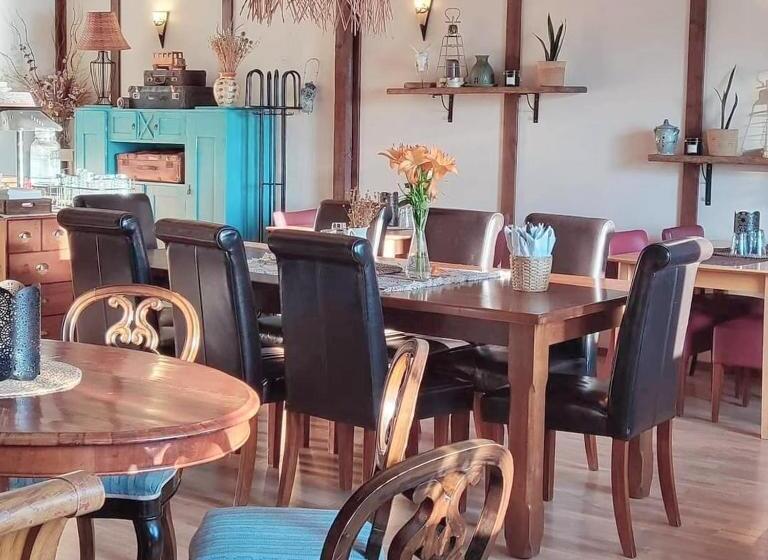 ユースホステル Sininen Hetki Bed& Breakfast Majoitus Meren äärellä