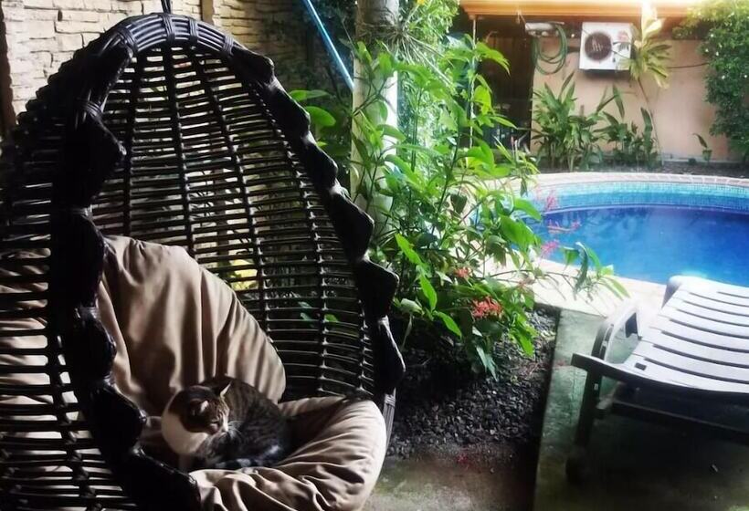 Anona Guesthouse