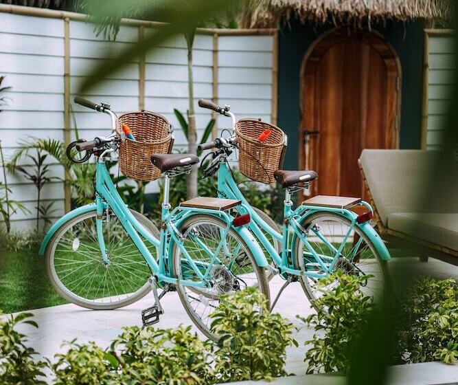 تختخواب و صبحانه Villa Tokay   Luxury Private Villas