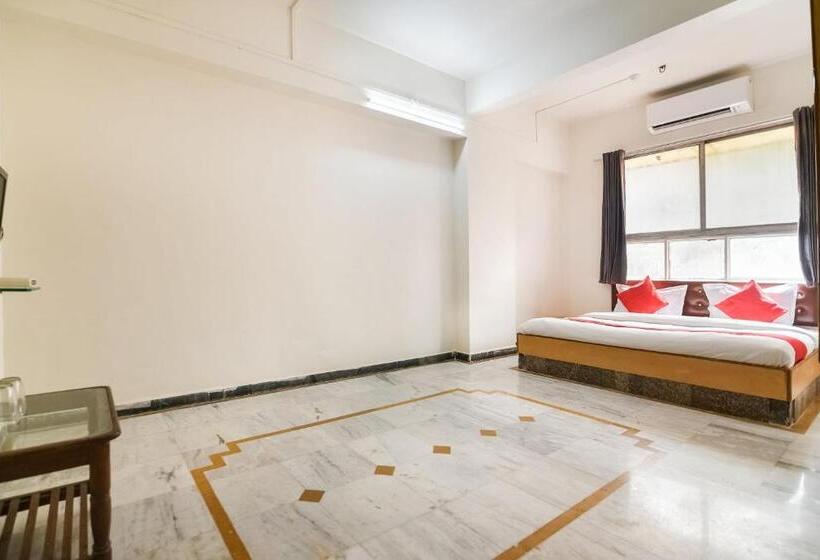 Collection O Hotel Shivganga