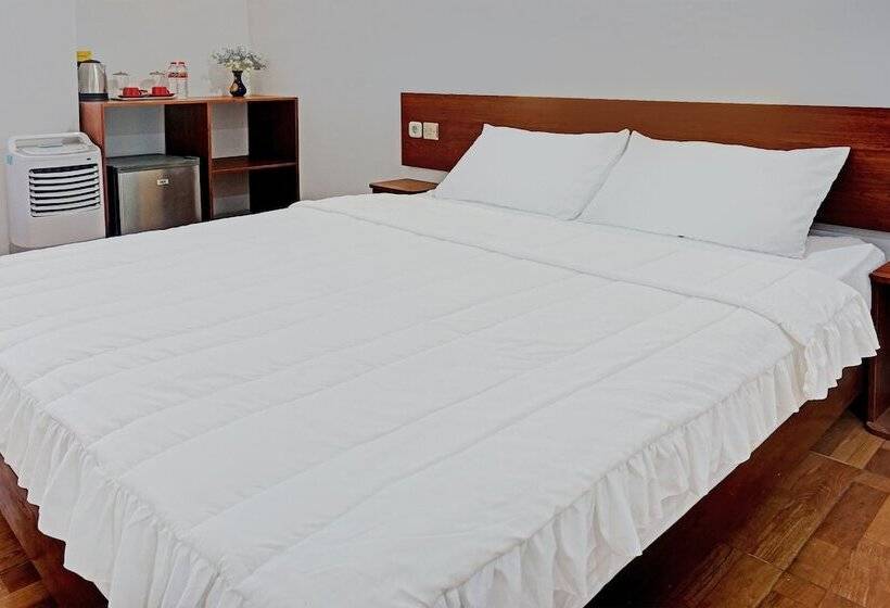 Отель Capital O 92228 Cozy Bromo Homestay