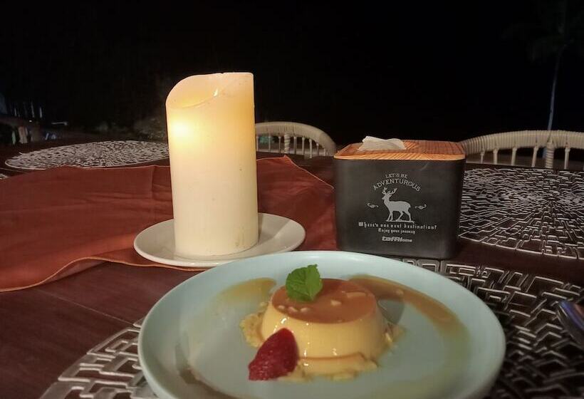 호텔 Chalet Bromo Lounge & Lodge