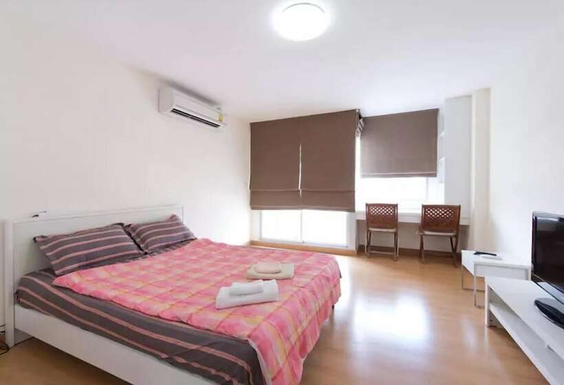 هتل Comfy King Studio