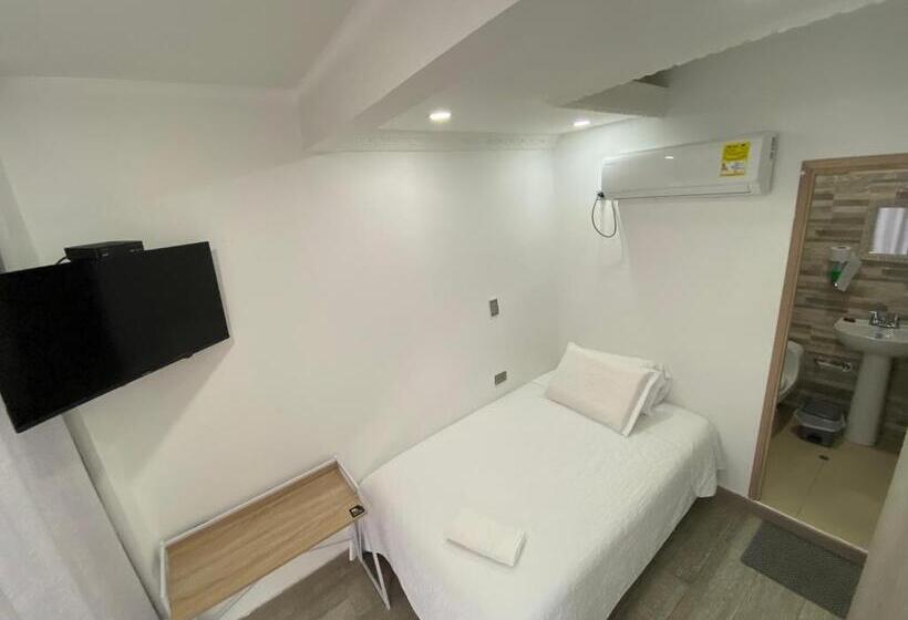 هتل Dubai Curumani