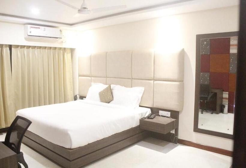هتل Gk Palace Pure Veg