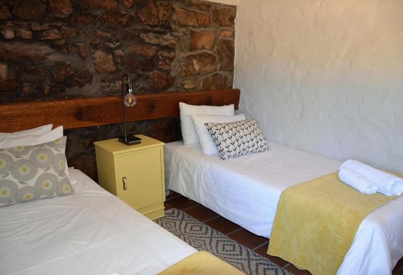 Отель Heiveld Farm Cottages