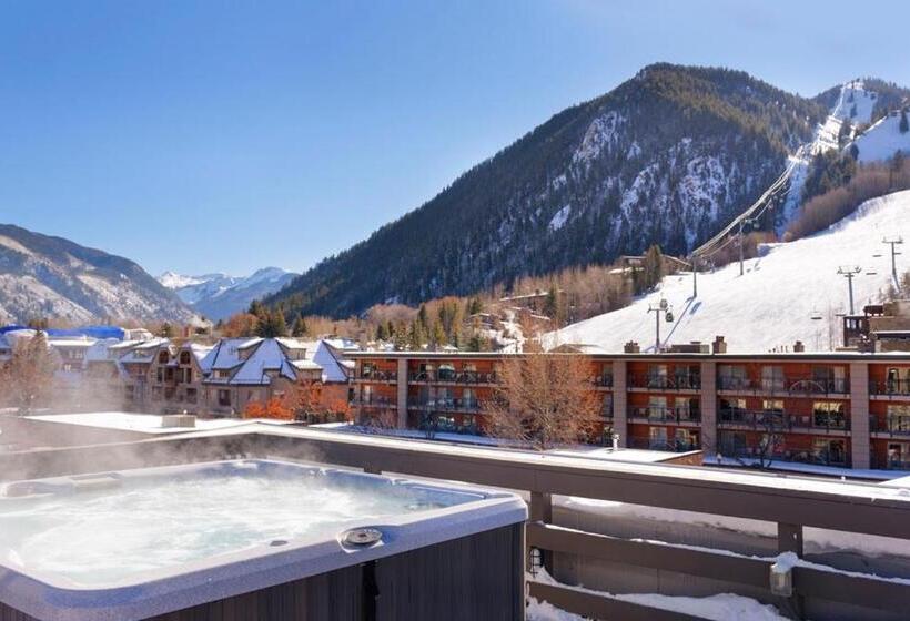 Independence Square 302, Top Floor Stylish Hotel Room With Wet Bar, A/c, In Downtown Aspen