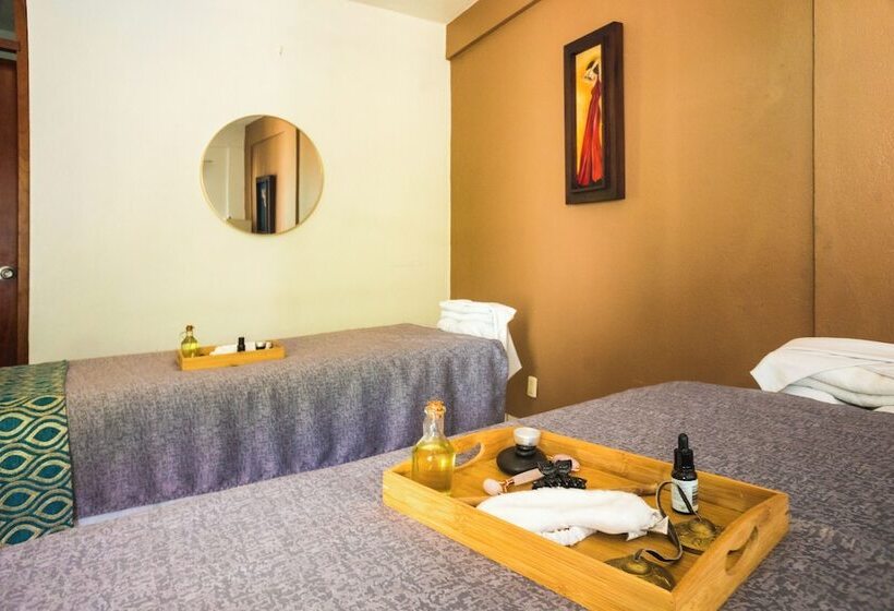هتل The Blue Suites & Spa