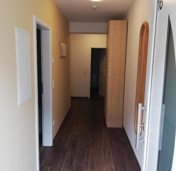 ペンション Apartmenthaus Mehrow