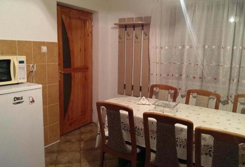 ペンション Casa Piatra Craiului