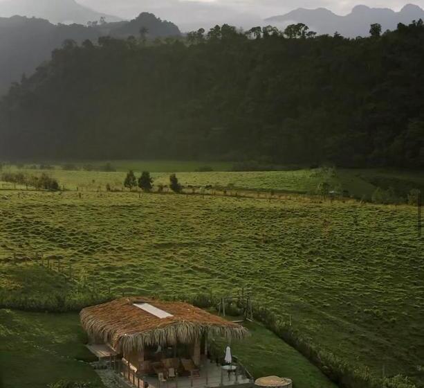 پانسیون La Laguna Hostal
