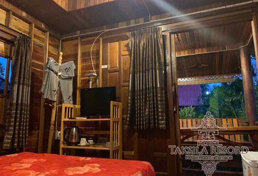 پانسیون Taksila Resort ฏักร์ศิลารีสอร์ท