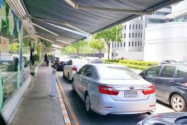 Popular Condo Muangthong Thani